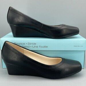 NEW Lifestride Women’s Groovy Wedge Pumps Black Size 9M